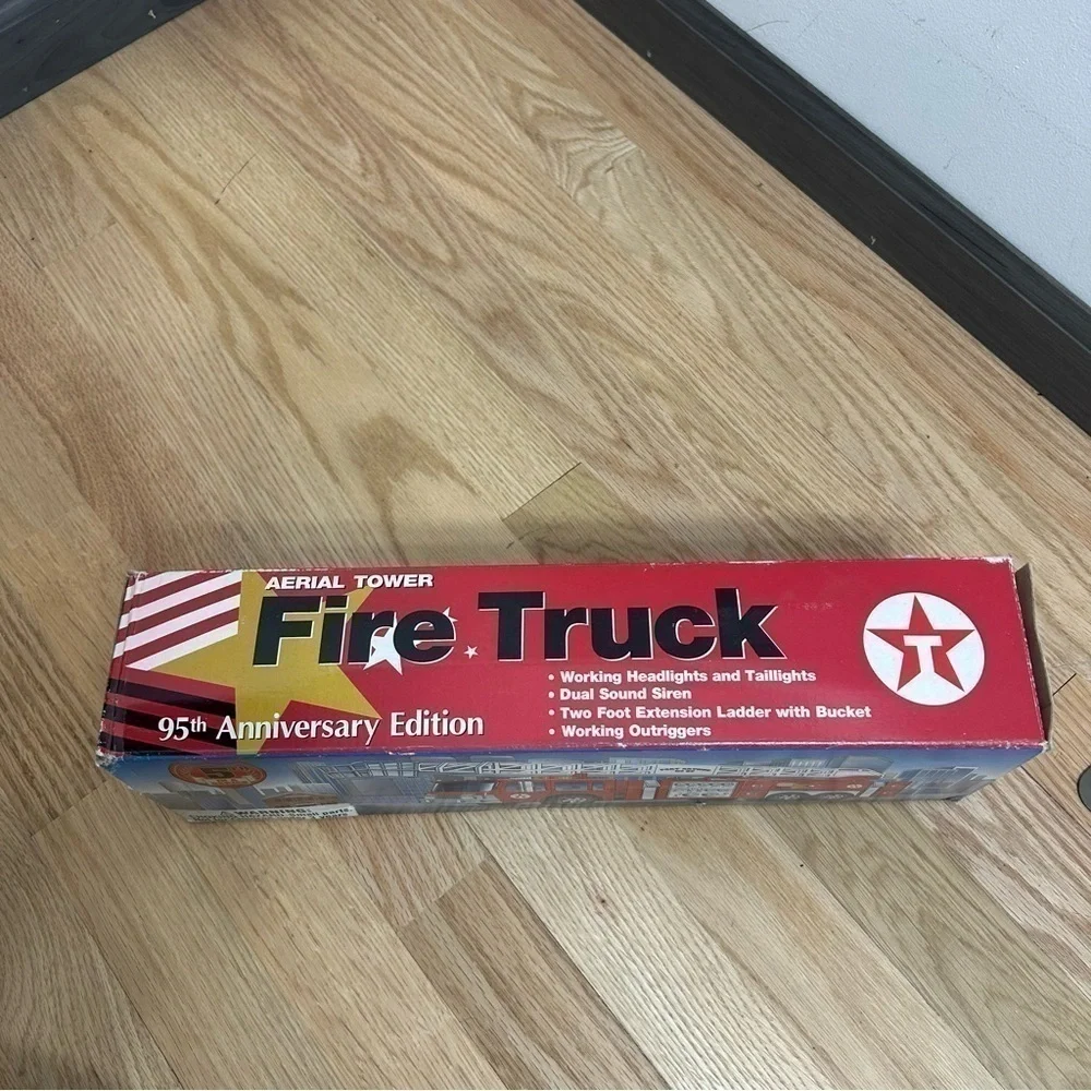 Texaco Fire Truck 95th Anniversary Edition 5th in Series NEW Vintage